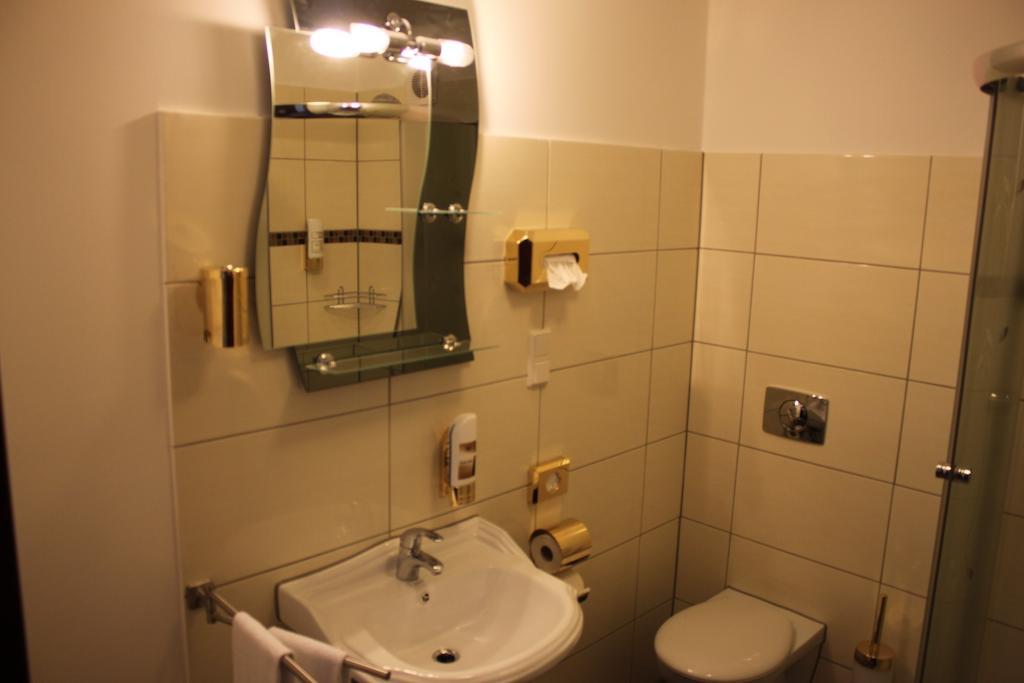 As Hotel Göttingen Eksteriør billede