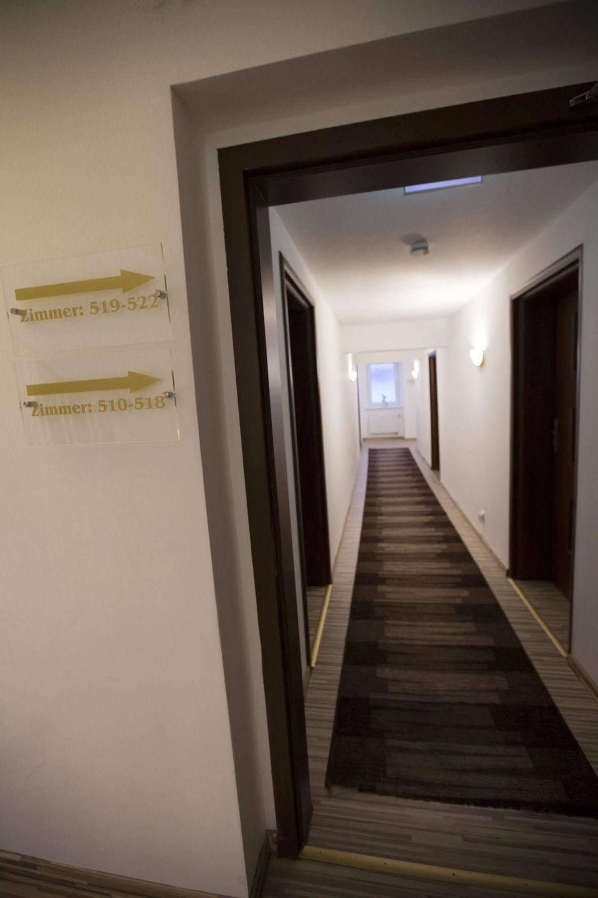 As Hotel Göttingen Eksteriør billede